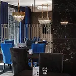 מלון Cristal Park 3*