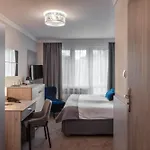 Cristal Park מלון 3*
