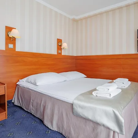 Hotel Cristal Park 3*