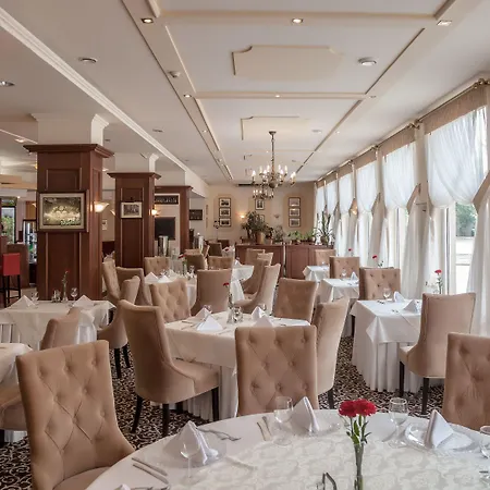 Hotel Cristal Park