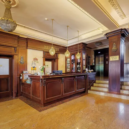 Hotel Cristal Park 3*