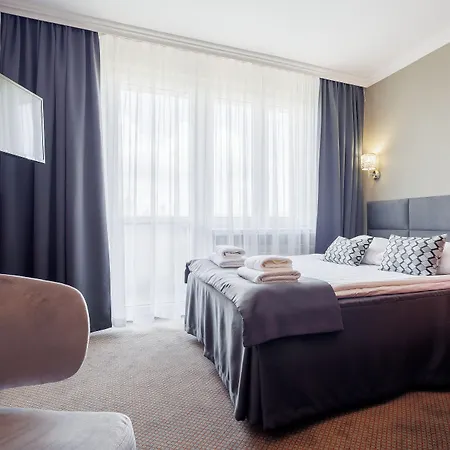 Cristal Park 3* Тарнув