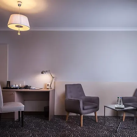 Hotel Cristal Park 3*