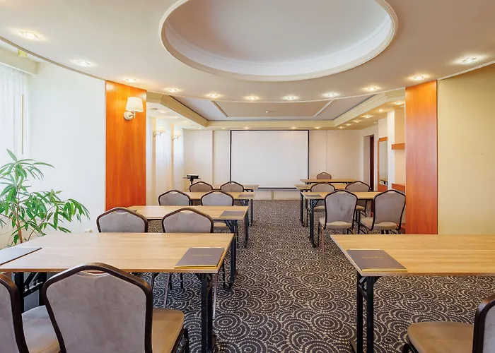 Cristal Park Szálloda Tarnów